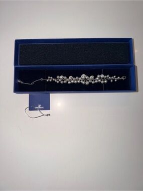 Swarovski Silver Pearl Cluster Bracelet in White Pearls